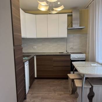 Сдается 1-комнатная квартира, 41 м²