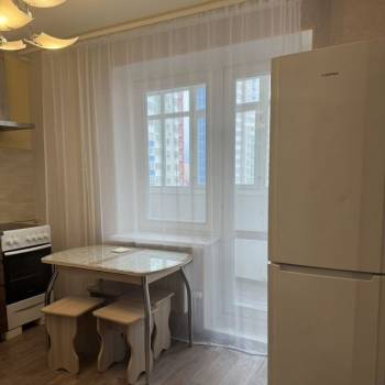 Сдается 1-комнатная квартира, 41 м²