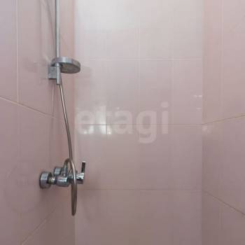 Продается 1-комнатная квартира, 61,2 м²