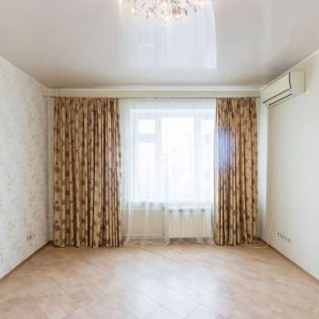 Продается 1-комнатная квартира, 61,2 м²