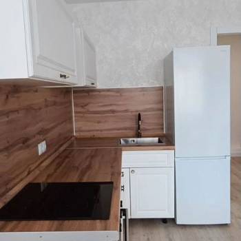 Продается 1-комнатная квартира, 40,3 м²