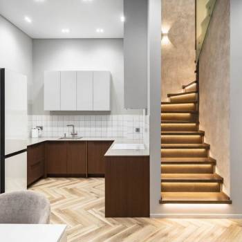 Продается 2-х комнатная квартира, 142,4 м²