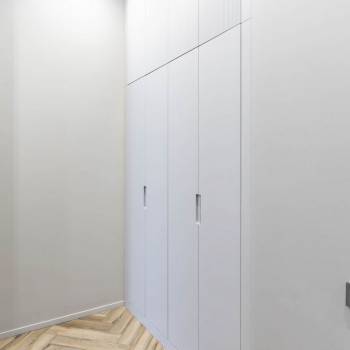 Продается 2-х комнатная квартира, 142,4 м²
