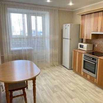 Сдается 1-комнатная квартира, 37 м²