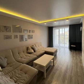 Продается 2-х комнатная квартира, 65,3 м²