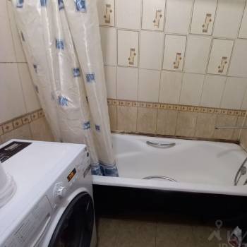Сдается 1-комнатная квартира, 46 м²