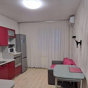 Сдается 1-комнатная квартира, 40 м²