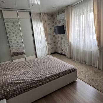 Продается 3-х комнатная квартира, 105 м²