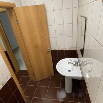 Сдается Нежилое помещение, 130,1 м²