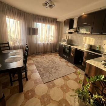 Продается 2-х комнатная квартира, 72,1 м²