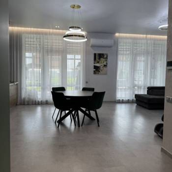 Продается Дом, 181 м²