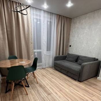 Продается 1-комнатная квартира, 38 м²