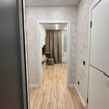Продается 1-комнатная квартира, 38 м²