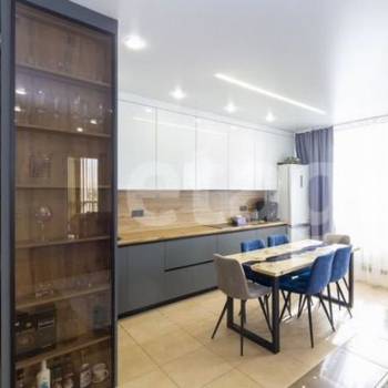 Продается 2-х комнатная квартира, 89,3 м²