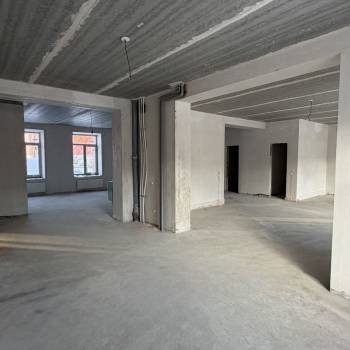 Продается Многокомнатная квартира, 140,2 м²