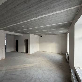 Продается Многокомнатная квартира, 140,2 м²