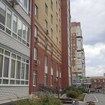 Продается Многокомнатная квартира, 140,2 м²