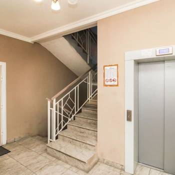 Продается Многокомнатная квартира, 140,2 м²