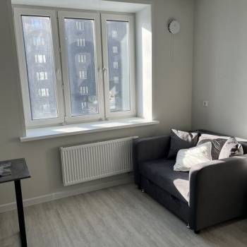Сдается 1-комнатная квартира, 42 м²