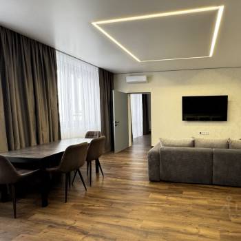 Сдается 2-х комнатная квартира, 88,1 м²
