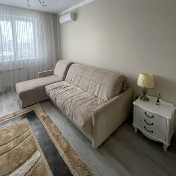 Сдается 2-х комнатная квартира, 70 м²