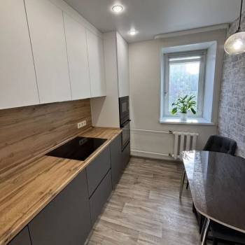 Продается 3-х комнатная квартира, 59,7 м²