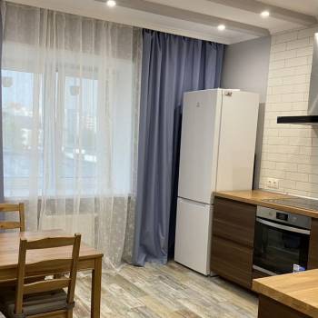 Сдается 2-х комнатная квартира, 70 м²