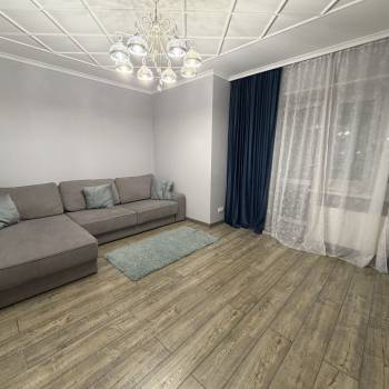 Сдается 2-х комнатная квартира, 70 м²