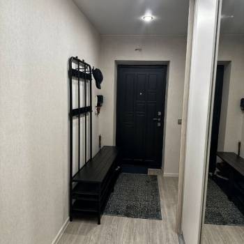 Сдается 1-комнатная квартира, 42 м²