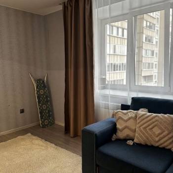 Сдается 1-комнатная квартира, 42 м²
