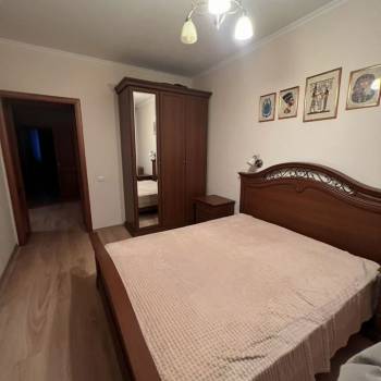 Сдается 2-х комнатная квартира, 90 м²