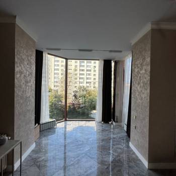 Продается 3-х комнатная квартира, 135 м²