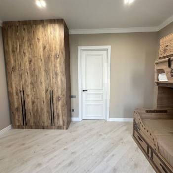 Продается 3-х комнатная квартира, 135 м²