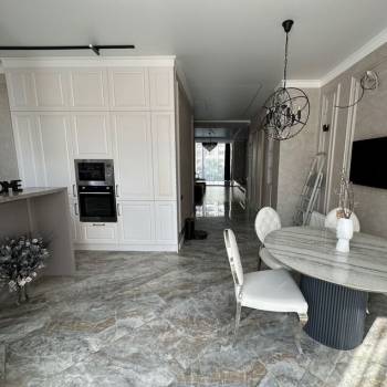 Продается 3-х комнатная квартира, 135 м²