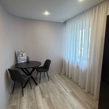Сдается 1-комнатная квартира, 50 м²