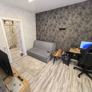 Продается 1-комнатная квартира, 42,8 м²