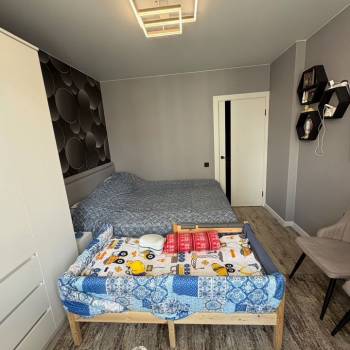 Продается 1-комнатная квартира, 40,4 м²