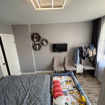 Продается 1-комнатная квартира, 40,4 м²