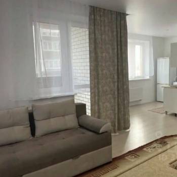 Сдается 1-комнатная квартира, 39 м²