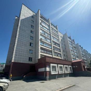 Продается Многокомнатная квартира, 73,2 м²