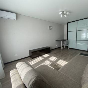 Сдается 1-комнатная квартира, 43 м²