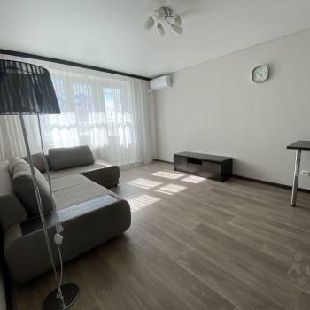 Сдается 1-комнатная квартира, 43 м²