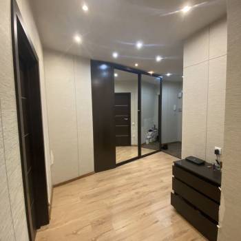 Сдается 2-х комнатная квартира, 60 м²