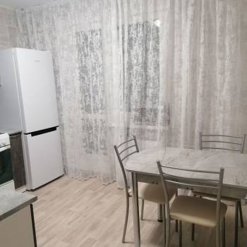 Сдается 1-комнатная квартира, 37,3 м²
