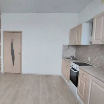 Продается 1-комнатная квартира, 45 м²