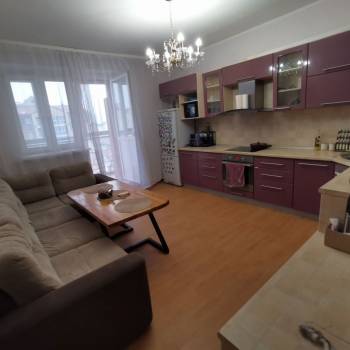 Продается 1-комнатная квартира, 52,2 м²