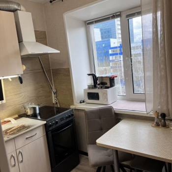 Продается 1-комнатная квартира, 30,6 м²
