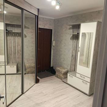 Продается Многокомнатная квартира, 110 м²