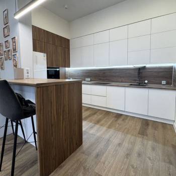 Продается Многокомнатная квартира, 122,8 м²