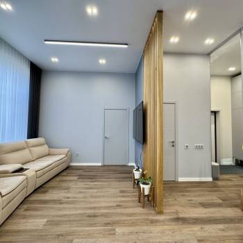 Продается Многокомнатная квартира, 122,8 м²